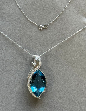 Aquamarine Marquise Pendant 20 Ct Santa Maria Blue, 25x15mm AAA Aquamarine Necklace in 18K White Gold with 0.80 Ct Diamond Accent
