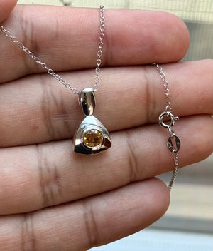 0.39 Ct Round Citrine Pendant in Sterling Silver – 5mm AA Solitaire Birthstone Necklace, November Jewelry Gift