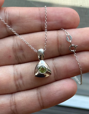 0.50 Ct Round Peridot Pendant in Sterling Silver – 5mm AA Solitaire Birthstone Necklace, August Jewelry Gift