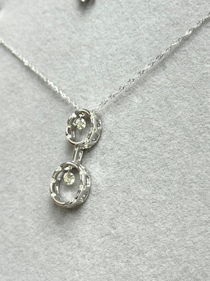 18K White Gold Diamond Circle Pendant Necklace (0.25-0.30 Ct)