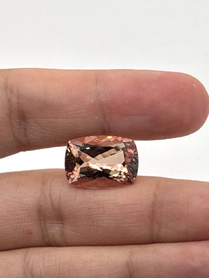 Large morganite gemstone for statement ring design