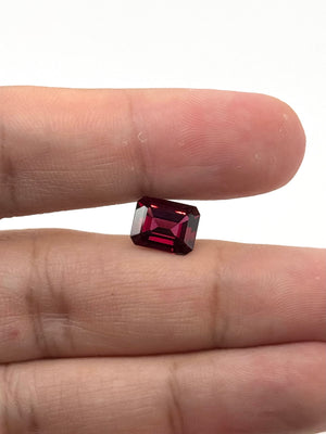 Loose garnet gemstone for DIY jewelry making