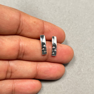 0.01–0.03 Ct Diamond Curved Earrings | Sterling Silver Cut Out Bar Design | SI2–I1 I–J Color | Minimalist Fine Jewelry