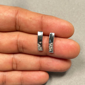 0.01–0.03 Ct Diamond Curved Earrings | Sterling Silver Cut Out Bar Design | SI2–I1 I–J Color | Minimalist Fine Jewelry