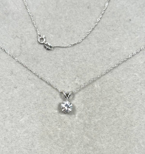 1.15 Ct AAA White Sapphire Solitaire Pendant – 6.5mm Round Gemstone in Platinum with 18-Inch White Gold Chain