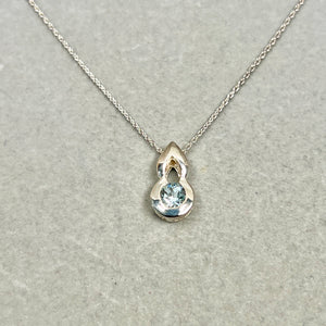 High polish sterling silver surface with detailed bezel craftsmanship and premium finish 