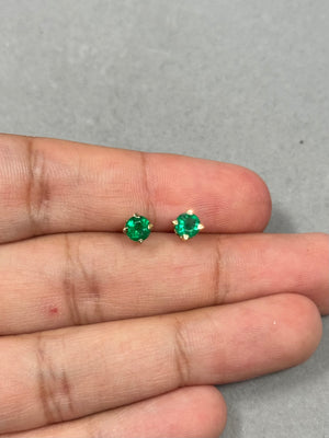 Emerald Stud Earrings , 18K gold Earrings ,  Emerald Earrings in gold 