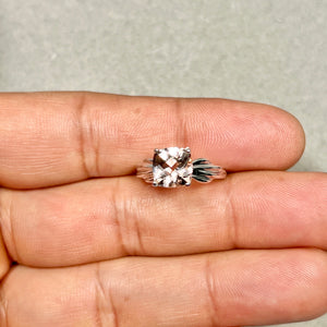 High-polish 14K White Gold texture showcasing premium finishing and craftsmanship quality 
