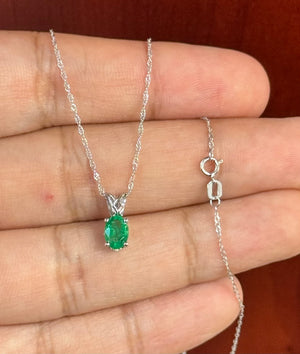 Natural Emerald Pendant – 0.59–1.06 Ct 7x5 mm AA Oval Emerald Scroll Solitaire Necklace in Platinum