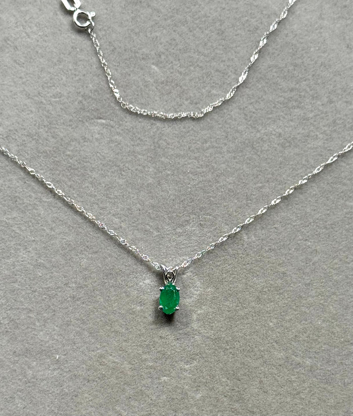 Natural Emerald Pendant – 0.35–0.47 Ct 6x4 mm AAA Oval Emerald Scroll Solitaire Necklace in Platinum