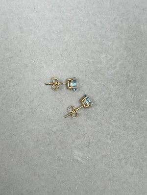 0.77–0.90 Ct Oval Aquamarine Stud Earrings | 6x4 mm AAA Quality Gemstone in 14K Yellow Gold