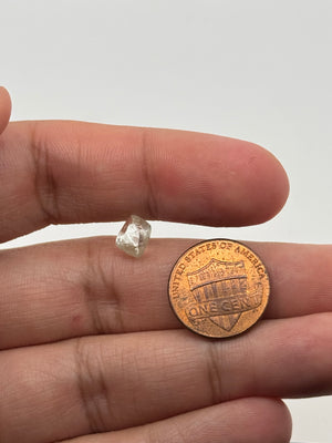 Loose Rough Natural Diamond  2.68 Carats– 8.6x5.6x5.8mm – Rare Raw Diamond for Jewelry Making, Engagement Rings & Collectors – Free Size