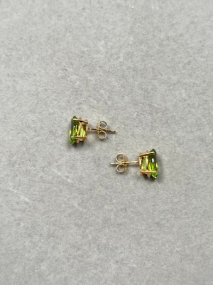 Oval Peridot Stud Earrings: AAA Grade 14K Yellow Gold, August Birthstone