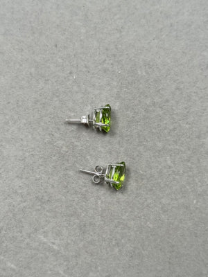 Oval Peridot Stud Earrings | 14K White Gold, Natural Green Gemstone