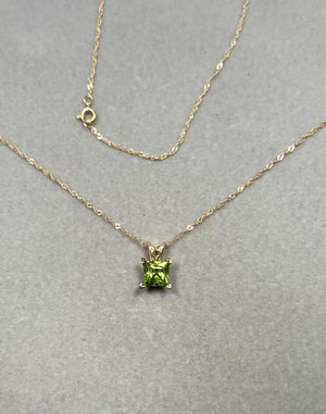 14K Yellow Gold Peridot Pendant Necklace – Princess-Cut Gemstone