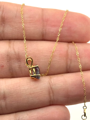 0.93–1.17 Ct AAA Oval Lab-Created Alexandrite Solitaire Pendant in 14K Yellow Gold