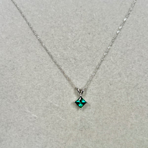 0.44–0.64 Ct | 5mm AAA Princess Lab Emerald Pendant | 14K White Gold Singapore Chain | May Birthstone Necklace Gift