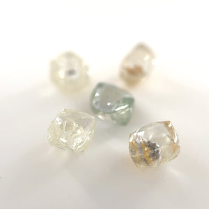 Loose Rough Uncut Natural Diamond – Rare Raw Diamond for Jewelry Making, Collectors – Free Size Available in 0.90 - 0.97 Carats Sizes 5 pcs