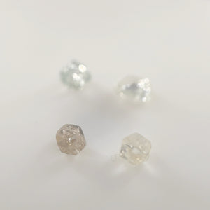 Loose Rough Uncut Natural Diamond Fancy Color– Rare Raw Diamond for Jewelry Making, Free Size Available in 0.23 - 0.28 Carats Sizes 4 pcs