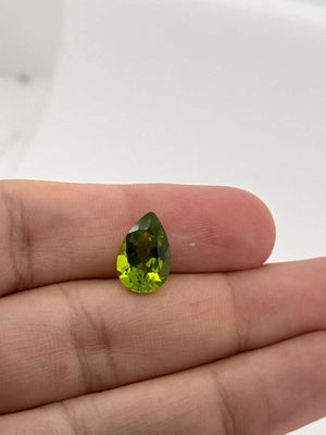 Pear shape Peridot 4.71 Carats