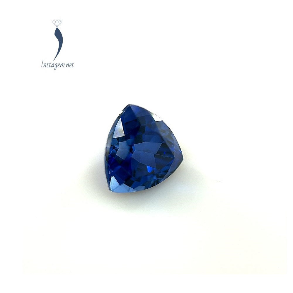 5MM (Weight range - 0.57-0.69 cts each stone)