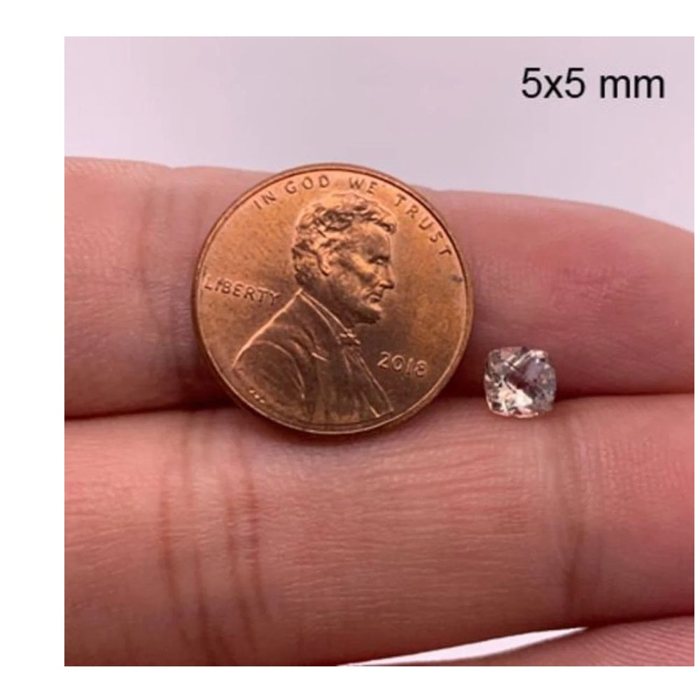 5MM (Weight range-0.45-0.54 each stone)